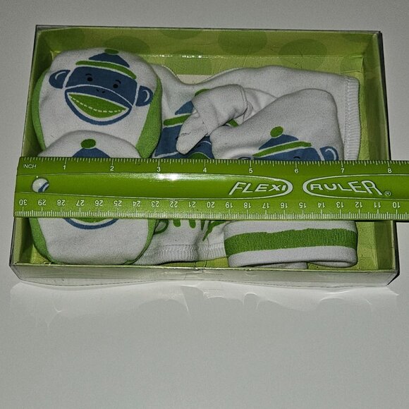 NEW Monkeez & Friends Gift Set Baby 3-6 Months Sock Monkey Hat Booties Bib Lot - Picture 3 of 5